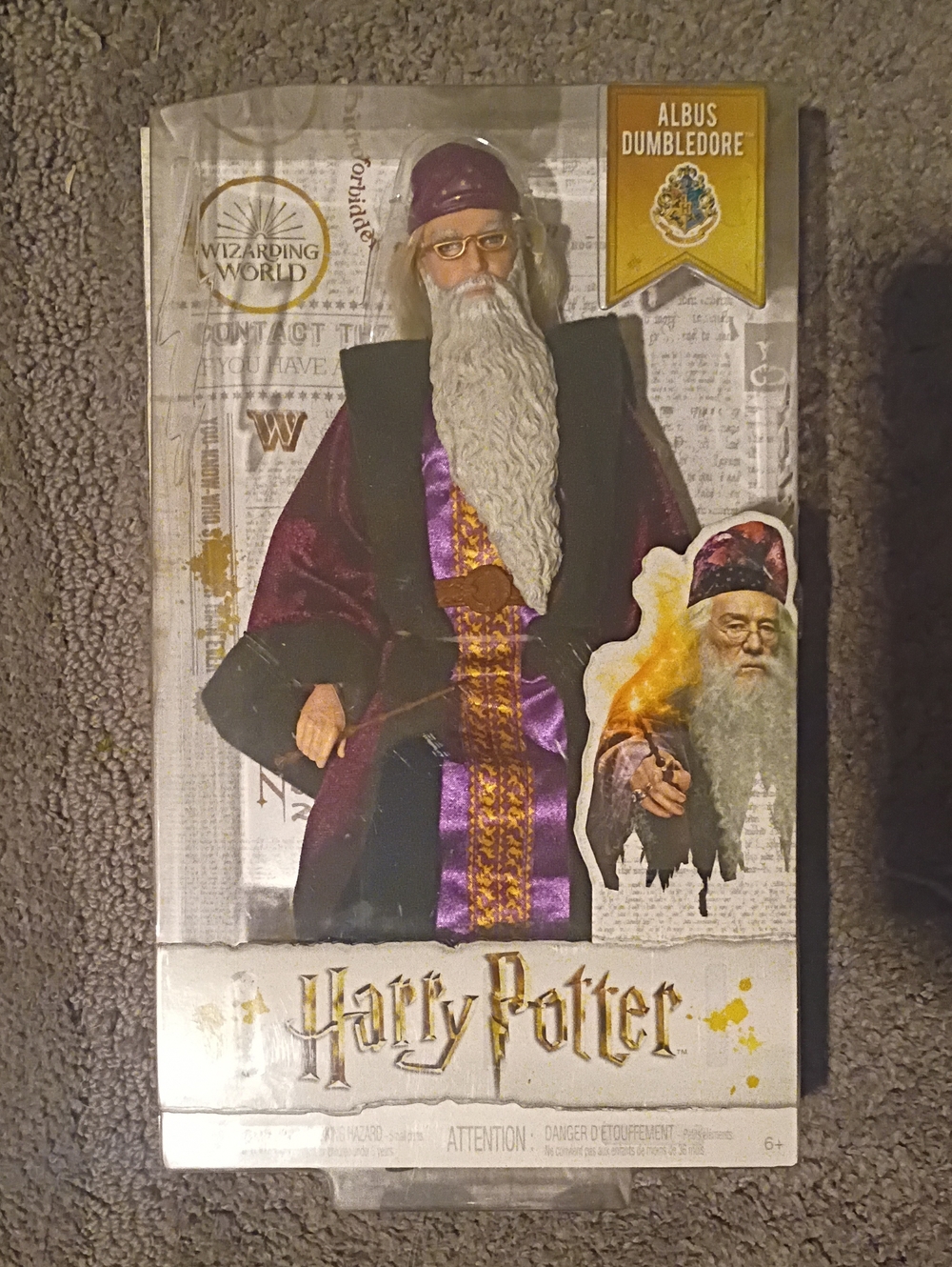 Albus Dumbledore Wizarding World Figure - Purple Robe